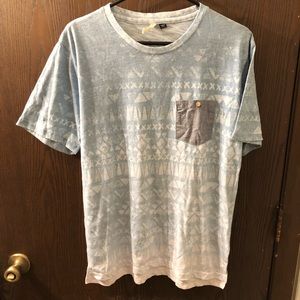 NWT Univibe Ombré tribal T-shirt.